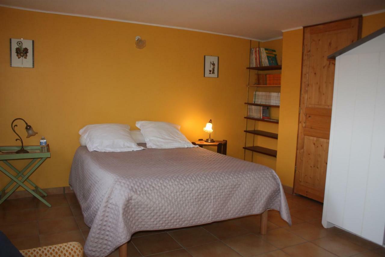 Presbytere De Jonquiere Bed & Breakfast Lavaur  Dış mekan fotoğraf