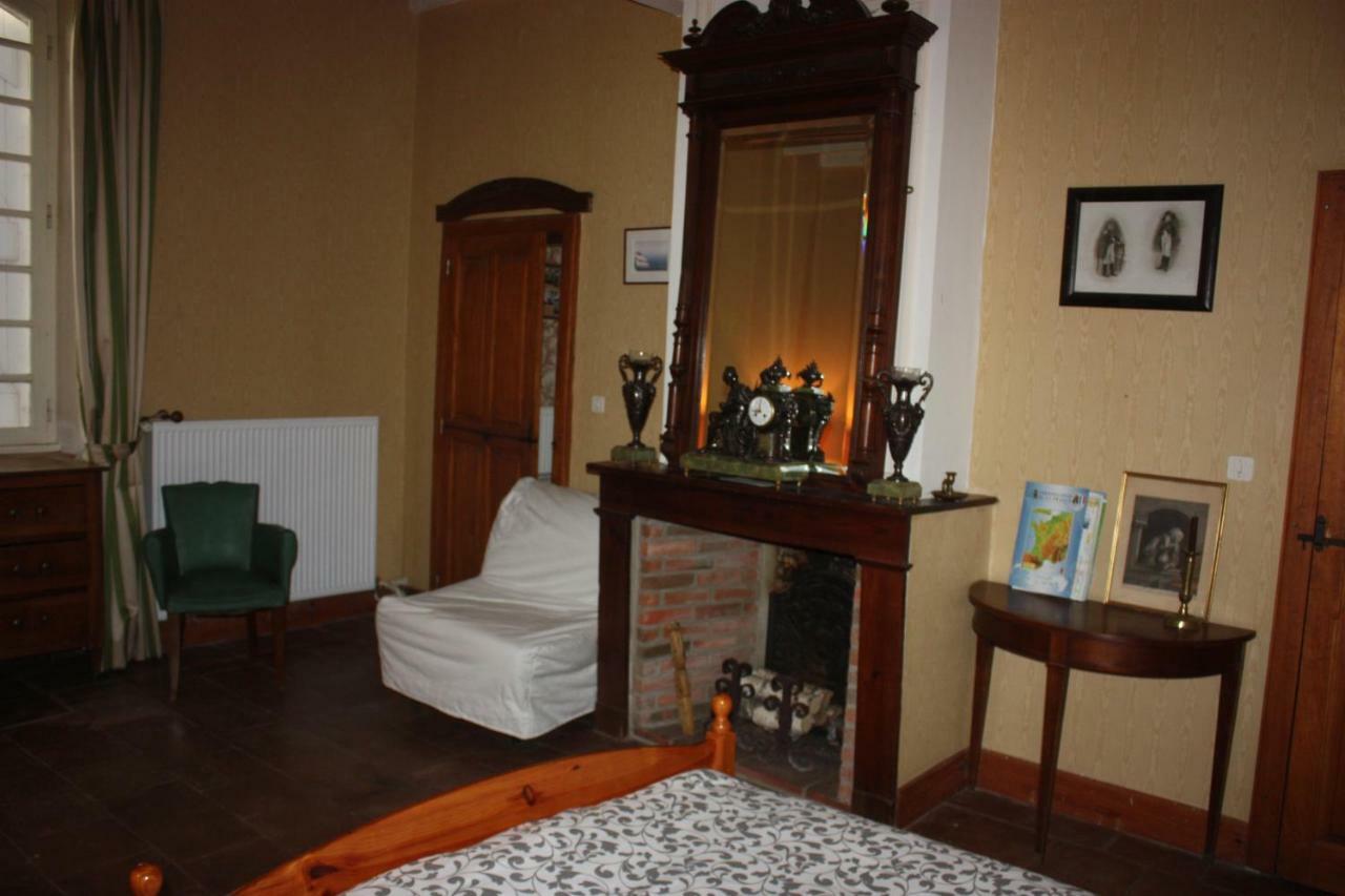 Presbytere De Jonquiere Bed & Breakfast Lavaur  Dış mekan fotoğraf